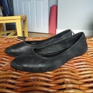Frye 'Regina' Leather Pointy Toe Flats
